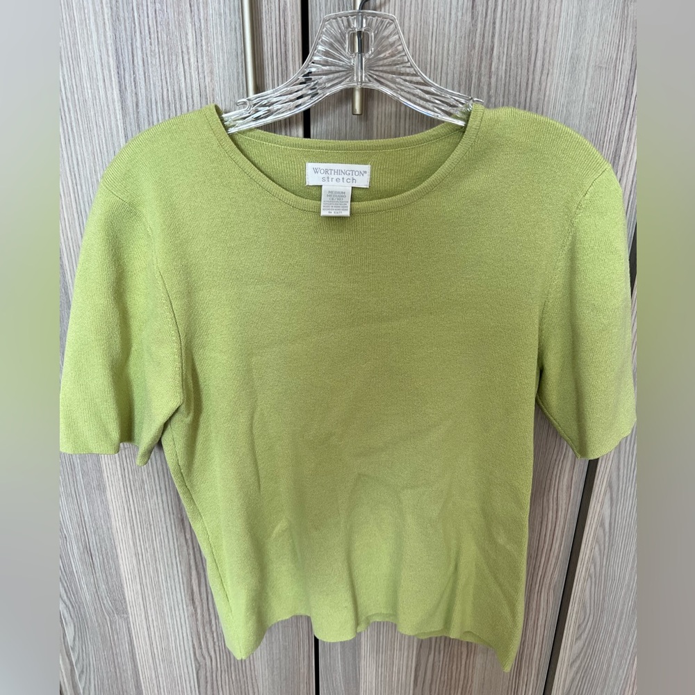 Stretchy short sleeve sweater top